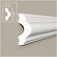 Молдинг 2 UHD 02/42 белый 2м