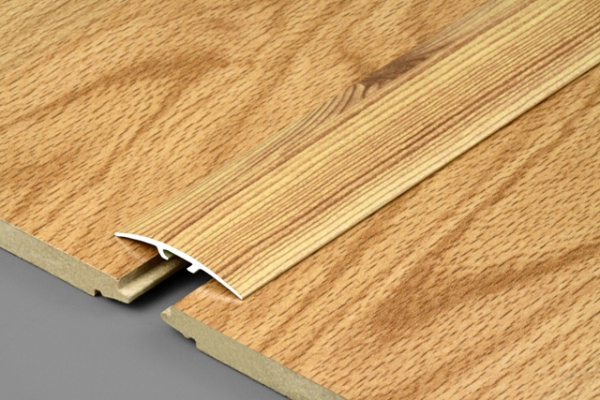 Профиль ПС 04-3.1350.089 клён белёный